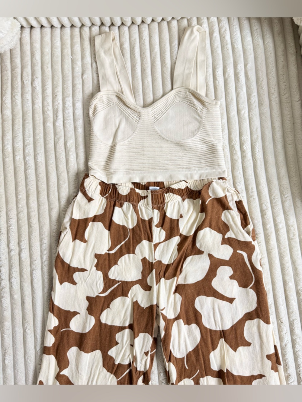 Sincerely Jules Brown & Cream Floral 2-Piece Set Size M Top & Pants